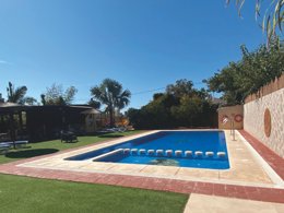 Camping Pas Cher vous présente avec son site Officiel campingpascher.fr, le Camping Armanello classé 3 étoiles, situé sur la commune de Alicante dans le département Alicante (Valencia) en Espagne. Le camping Armanello vous propose un hébergement de type mobil-home de 35 m² avec climatisation (télévision). L'établissement vous propose 5 autres types d'hébergements. Découvrez tous nos séjours à petits prix dans la commune et aux alentours de Alicante du département : Alicante (Valencia). Les Avis clients pour le Camping Armanello sont de 7 sur 10. Piscine extérieure, Animations familiales, Club enfants, Aire de jeux enfants, Bar, Dépôt de pain, Plats à emporter, Épicerie,... En savoir plus : cliquez-ICI.