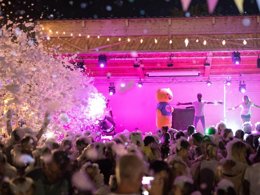 Camping Pas Cher vous présente avec son site Officiel campingpascher.fr, le Camping Maeva Club Argelès Vacances classé 4 étoiles, situé sur la commune de Argelès-sur-mer dans le département Pyrénées-orientales (Languedoc Roussillon) en France. Le camping Maeva Club Argelès Vacances, vous présente un hébergement de type mobil-home de 29 m² avec climatisation et télévision. Le camping Maeva Club Argelès Vacances vous proposeun séjour PAS CHER avec une REMISEdu sam. 16 mai au sam. 23 mai 2026, en promotion à -30% pour 7 nuits à 219 € au lieu de 312,86 € soit une Économie de 93,86 €. Cette location propose 138 dates différentes pour réserver votre séjour. Découvrez également les 5 autres gammes d'hébergements du camping. Les Avis clients pour le Camping Maeva Club Argelès Vacances sont de 7 sur 10. Parc aquatique, Piscine chauffée, Piscine extérieure, Animations familiales, Club ados, Club enfants, Aire de jeux enfants, Canoë-kayak, Centre équestre, Cyclisme, Ping-pong, Pétanque, Randonnée, Voile, Bar, Dépôt de pain, Pizzeria, Plats à emporter, Restaurant, Snack/Bar, Épicerie,... En savoir plus : cliquez-ICI.