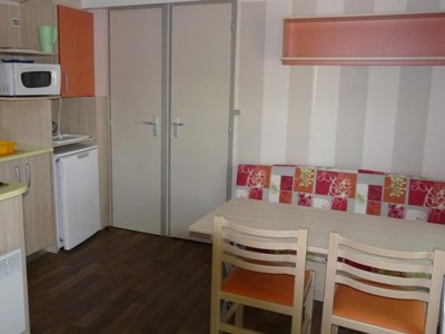 Cliquez pour découvrir toutes les photos de l'HÉBERGEMENT ! mobil-home - Le Rancho photo 2
