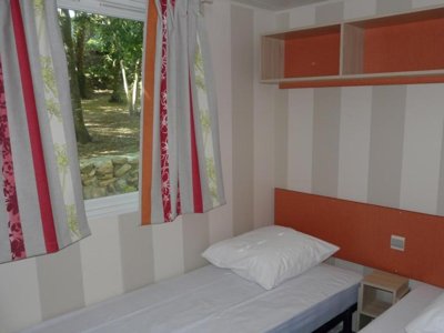 Cliquez pour découvrir toutes les photos de l'HÉBERGEMENT ! mobil-home - Le Rancho photo 2