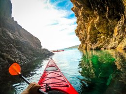 Camping Pas Cher vous présente avec son site Officiel campingpascher.fr, le Camping Le Rancho classé 3 étoiles, situé sur la commune de Argelès-sur-mer dans le département Pyrénées-orientales (Languedoc-roussillon) en France. Le camping Le Rancho vous propose un hébergement de type bungalow toilé de 16 m². L'établissement vous propose 6 autres types d'hébergements. Découvrez tous nos séjours à petits prix dans la commune et aux alentours de Argelès-sur-mer du département : Pyrénées-orientales (Languedoc-roussillon). Les Avis clients pour le Camping Le Rancho sont excellents avec une note moyenne de 8 sur 10. Piscine chauffée, Piscine extérieure, Animations familiales, Aire de jeux enfants, Centre équestre, Bar, Dépôt de pain, Snack/Bar, Épicerie,... En savoir plus : cliquez-ICI.