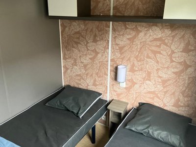 Cliquez pour découvrir toutes les photos de l'HÉBERGEMENT ! mobil-home - Les Chambons photo 7