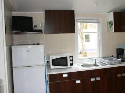 Cliquez pour découvrir toutes les photos de l'HÉBERGEMENT ! mobil-home - Les Chambons photo 2