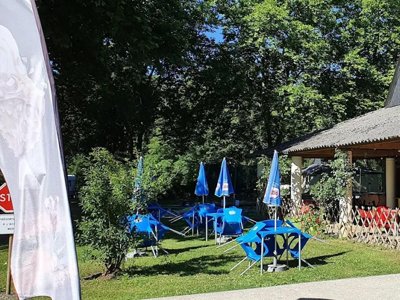 Cliquez pour découvrir toutes les photos de l'ÉTABLISSEMENT ! camping Les Chambons photo 8