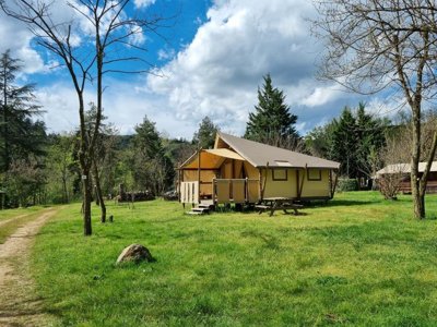 Cliquez pour découvrir toutes les photos de l'HÉBERGEMENT ! bungalow toilé - Ushuaïa Villages Le Viaduc photo 7