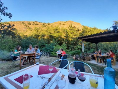 Cliquez pour découvrir toutes les photos de l'ÉTABLISSEMENT ! camping Ushuaïa Villages Le Viaduc photo 16