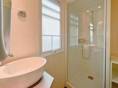 Cliquez pour découvrir toutes les photos de l'HÉBERGEMENT ! mobil-home - L'Arlésienne photo 5