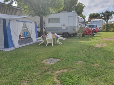 Cliquez pour découvrir toutes les photos de l'ÉTABLISSEMENT ! camping Du Petit Pont photo 8
