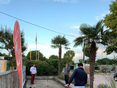 Cliquez pour découvrir toutes les photos de l'ÉTABLISSEMENT ! camping Du Petit Pont photo 9