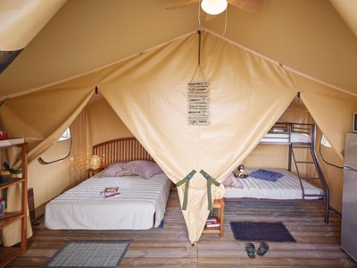 Cliquez pour découvrir toutes les photos de l'HÉBERGEMENT ! bungalow toilé - Le Braou photo 4