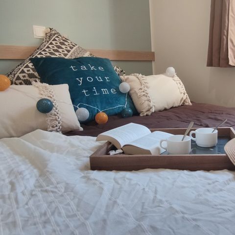 Cliquez pour découvrir toutes les photos de l'HÉBERGEMENT ! mobilhome - Du Pont D'Avignon photo 5