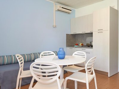 Cliquez pour découvrir toutes les photos de l'HÉBERGEMENT ! bungalow - Villaggio Baia Domizia photo 10