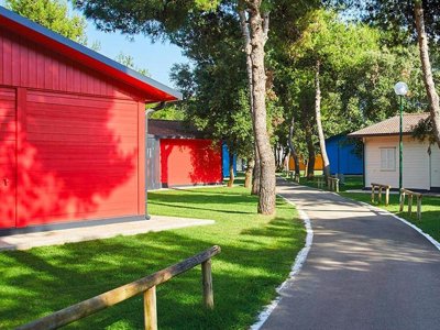 Cliquez pour découvrir toutes les photos de l'HÉBERGEMENT ! bungalow - Villaggio Baia Domizia photo 5