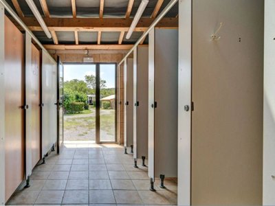 Cliquez pour découvrir toutes les photos de l'ÉTABLISSEMENT ! établissement Beaume Giraud photo 29