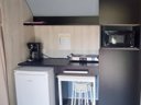 Cliquez pour découvrir toutes les photos de l'HÉBERGEMENT ! bungalow toilé - camping Le Clos De Balleroy photo 7