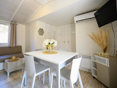 Cliquez pour découvrir toutes les photos de l'HÉBERGEMENT ! mobil-home - Le Clos De Barbey photo 2
