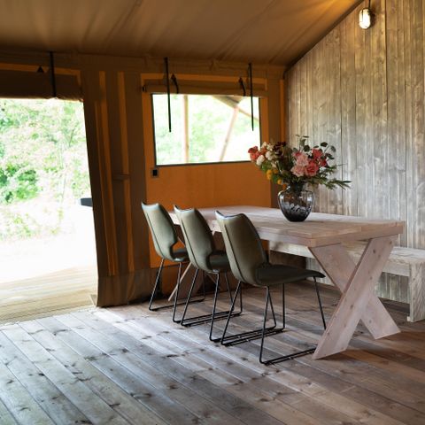 Cliquez pour découvrir toutes les photos de l'HÉBERGEMENT ! tente en toile et bois - Les 2 Lacs photo 2