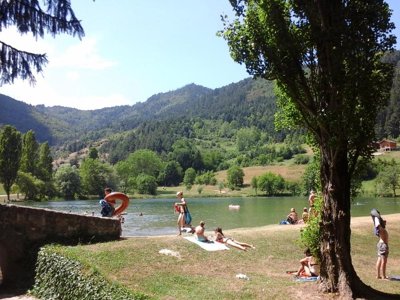 Cliquez pour découvrir toutes les photos de l'ÉTABLISSEMENT ! camping LES CHALETS DU LAC BELCAIRE photo 12