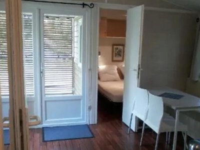 Cliquez pour découvrir toutes les photos de l'HÉBERGEMENT ! chalet - LES CHALETS DU LAC BELCAIRE photo 3