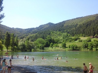 Cliquez pour découvrir toutes les photos de l'ÉTABLISSEMENT ! camping LES CHALETS DU LAC BELCAIRE photo 17