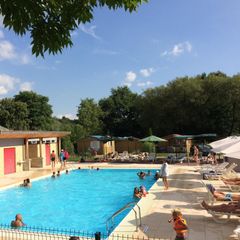 Camping Pas Cher vous présente avec son site Officiel campingpascher.fr, le Établissement L'Etang Des Forges, situé sur la commune de Belfort dans le département Territoire-de-belfort (Franche Comté) en France. L'établissement L'Etang Des Forges vous propose un hébergement de type chalet de 30 m². L'établissement vous propose 7 autres types d'hébergements. Découvrez tous nos séjours à petits prix dans la commune et aux alentours de Belfort du département : Territoire-de-belfort (Franche Comté).... En savoir plus : cliquez-ICI.