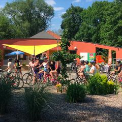 Camping Pas Cher vous présente avec son site Officiel campingpascher.fr, le Établissement L'Etang Des Forges, situé sur la commune de Belfort dans le département Territoire-de-belfort (Franche Comté) en France. L'établissement L'Etang Des Forges vous propose un hébergement de type mobilhome de 29 m². L'établissement vous propose 8 autres types d'hébergements. Découvrez tous nos séjours à petits prix dans la commune et aux alentours de Belfort du département : Territoire-de-belfort (Franche Comté).... En savoir plus : cliquez-ICI.