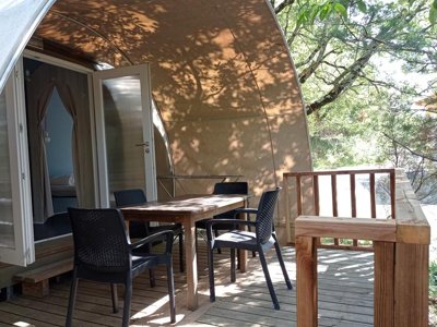 Cliquez pour découvrir toutes les photos de l'HÉBERGEMENT ! bungalow toilé - Le Roc Del Rey photo 2