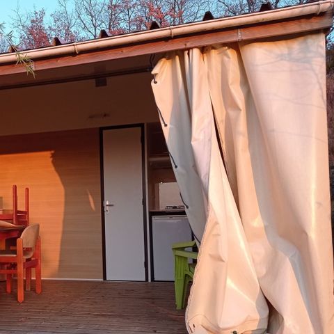 tente en toile et bois - Le Roc Del Rey photo 2