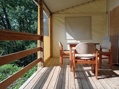 tente en toile et bois - Le Roc Del Rey photo 6