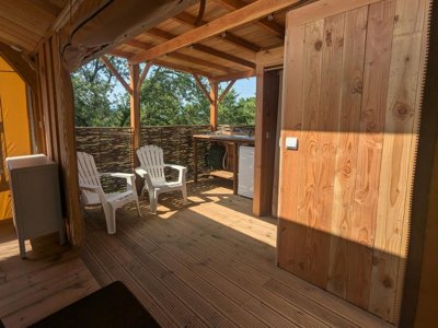 Cliquez pour découvrir toutes les photos de l'HÉBERGEMENT ! tente en toile et bois - Le Roc Del Rey photo 7