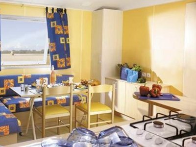 Cliquez pour découvrir toutes les photos de l'HÉBERGEMENT ! mobil-home - Des 3 Lacs photo 3