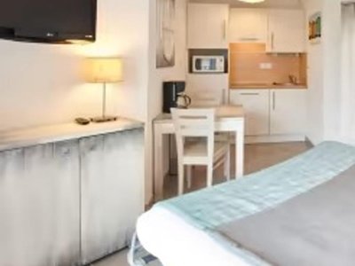 Cliquez pour découvrir toutes les photos de l'HÉBERGEMENT ! studio - Les Jardins D'Arvor photo 2