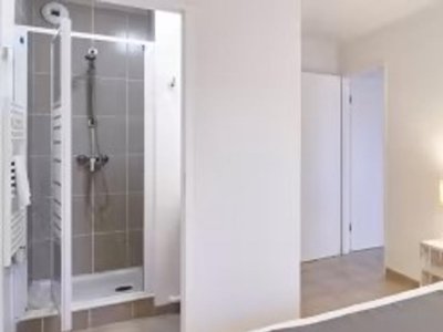 Cliquez pour découvrir toutes les photos de l'HÉBERGEMENT ! studio - Les Jardins D'Arvor photo 3