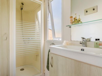 Cliquez pour découvrir toutes les photos de l'HÉBERGEMENT ! mobil-home - La Mer Blanche photo 10