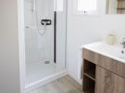Cliquez pour découvrir toutes les photos de l'HÉBERGEMENT ! mobil-home - Domaine De Sainte Véziane photo 5
