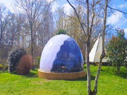 Camping Pas Cher vous présente avec son site Officiel campingpascher.fr, le Camping Resort & - Val De Braye classé 3 étoiles, situé sur la commune de Besse Sur Braye dans le département Sarthe (Pays De La Loire) en France. Le camping Resort & - Val De Braye vous propose un hébergement de type hébergement insolite. Cet hébergement propose plus de 183 dates différentes pour réserver ! Pour dévouvrir la période la moins chère, consultez la rubrique 'Tarifs' et sélectionnez votre mois de départ. L'établissement vous propose 5 autres types d'hébergements. Découvrez tous nos séjours à petits prix dans la commune et aux alentours de Besse Sur Braye du département : Sarthe (Pays De La Loire). Les Avis clients pour le Camping Resort & - Val De Braye sont excellents avec une note moyenne de 8 sur 10. LacRivière, Piscine couverte, Piscine extérieure, Animation enfants, Aire de jeux enfants, Canoë-kayak, Canyoning, Centre équestre, Court de tennis, Cyclisme, Ping-pong, Pétanque, Terrain de badminton, Terrain de volley-ball, Terrain multisports, Bar, Boulangerie, Bureau de tabac, Pizzeria, Restaurant, Station-service, Supermarché, Épicerie,... En savoir plus : cliquez-ICI.