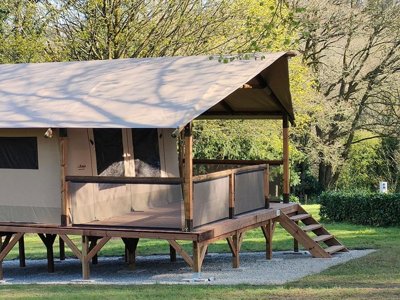 tente en toile et bois - Le Clos Du Blavet photo 6
