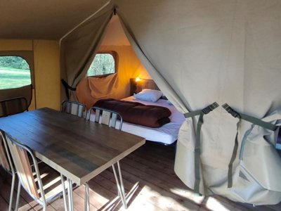 tente en toile et bois - Le Clos Du Blavet photo 8