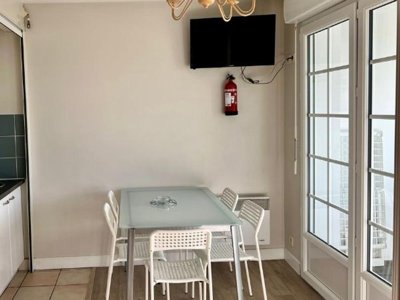 Cliquez pour découvrir toutes les photos de l'HÉBERGEMENT ! appartement - Oyam photo 3