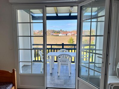 Cliquez pour découvrir toutes les photos de l'HÉBERGEMENT ! appartement - Oyam photo 4
