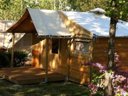 Cliquez pour découvrir toutes les photos de l'HÉBERGEMENT ! tente en toile et bois - camping Oyam photo 4
