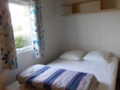 Cliquez pour découvrir toutes les photos de l'HÉBERGEMENT ! tente en toile et bois - Le Panoramic photo 3