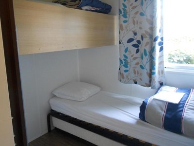 Cliquez pour découvrir toutes les photos de l'HÉBERGEMENT ! tente en toile et bois - Le Panoramic photo 4