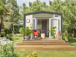 Camping Pas Cher vous présente avec son site Officiel campingpascher.fr, le Camping Le Panoramic classé 4 étoiles, situé sur la commune de Binic dans le département Côtes-d'armor (Bretagne) en France. Le camping Le Panoramic vous propose un hébergement de type bungalow de 20 m² pour 2 personnes (télévision). L'établissement vous propose 10 autres types d'hébergements. Découvrez tous nos séjours à petits prix dans la commune et aux alentours de Binic du département : Côtes-d'armor (Bretagne). Les Avis clients pour le Camping Le Panoramic sont excellents avec une note moyenne de 8 sur 10. Piscine couverte, Piscine extérieure, Animation ados, Animation enfants, Animations familiales, Aire de jeux enfants, Centre équestre, Golf, Ping-pong, Pétanque, Randonnée, Salle de jeux vidéo, Terrain multisports, Bar, Dépôt de pain, Snack/Bar, Épicerie,... En savoir plus : cliquez-ICI.