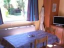 Cliquez pour découvrir toutes les photos de l'HÉBERGEMENT ! chalet - camping En Chon Les Pins photo 2