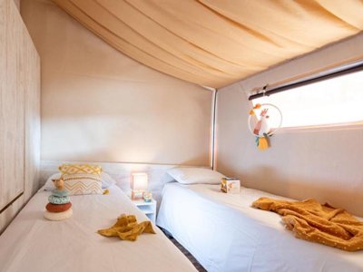 Cliquez pour découvrir toutes les photos de l'HÉBERGEMENT ! tente en toile et bois - Club Plage Sud 4*- MS VACANCES photo 8