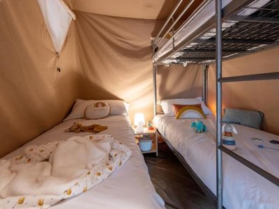 Cliquez pour découvrir toutes les photos de l'HÉBERGEMENT ! tente en toile et bois - Club Plage Sud 4*- MS VACANCES photo 5