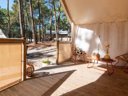Cliquez pour découvrir toutes les photos de l'HÉBERGEMENT ! tente en toile et bois - camping Club Plage Sud 4*- MS VACANCES photo 2