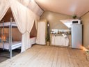 Cliquez pour découvrir toutes les photos de l'HÉBERGEMENT ! tente en toile et bois - camping Club Plage Sud 4*- MS VACANCES photo 2