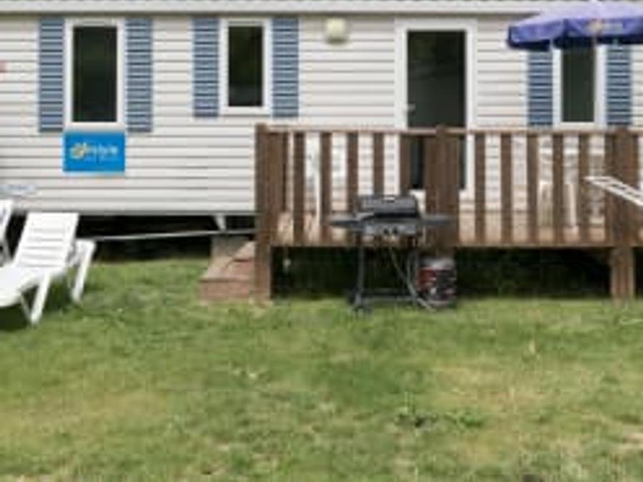Camping Pas Cher vous présente avec son site Officiel campingpascher.fr, le Camping La Masia classé 3 étoiles, situé sur la commune de Blanes dans le département Gérone (Catalogne) en Espagne. Le camping La Masia, vous présente un hébergement de type mobil-home avec climatisation. Le camping La Masia vous proposeun séjour PAS CHER avec une REMISEdu vendredi 05 juin au vendredi 12 juin 2026 avec une PROMO de DERNIÈRE MINUTE, en promotion à -54% pour 7 nuits à 289,35 € au lieu de 643,0 € soit une Économie de 353,65 €. Cette location propose 20 dates différentes pour réserver votre séjour. Découvrez également les 23 autres gammes d'hébergements du camping. Les Avis clients pour le Camping La Masia sont excellents avec une note moyenne de 8 sur 10. Bassin enfant, Parc aquatique, Piscine couverte, Piscine extérieure, Animations familiales, Club enfants, Aire de jeux enfants, Baby-foot, Canoë-kayak, Centre équestre, Court de tennis, Golf, Ping-pong, Piscine, Plongée, Pétanque, Salle de fitness, Salle de jeux vidéo, Structure gonflable enfants, Surf, Terrain de beach-volley, Terrain de football, Terrain de volley-ball, Terrain multisports, Bar, Boulangerie, Dépôt de pain, Pizzeria, Plats à emporter, Restaurant, Snack/Bar, Supermarché, Épicerie,... En savoir plus : cliquez-ICI.